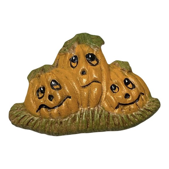 Vintage Three Pumpkins Jack O Lanterns Refrigerator Magnet Halloween - Picture 1 of 3
